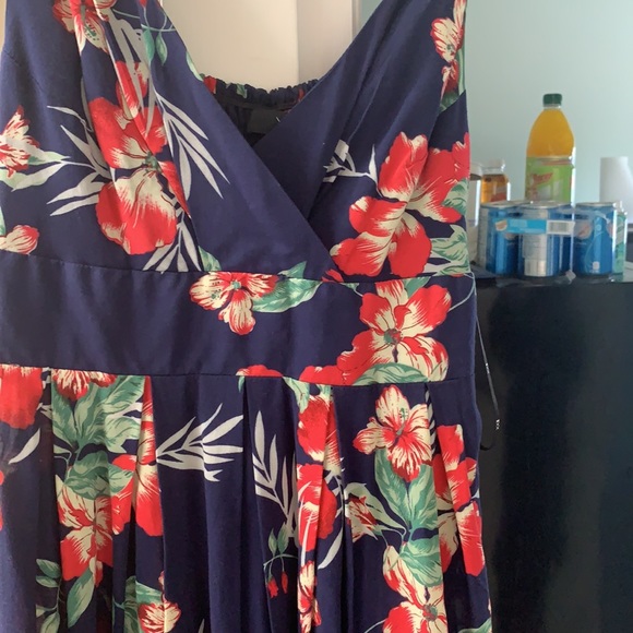 Fit and flare dress - Picture 2 of 3